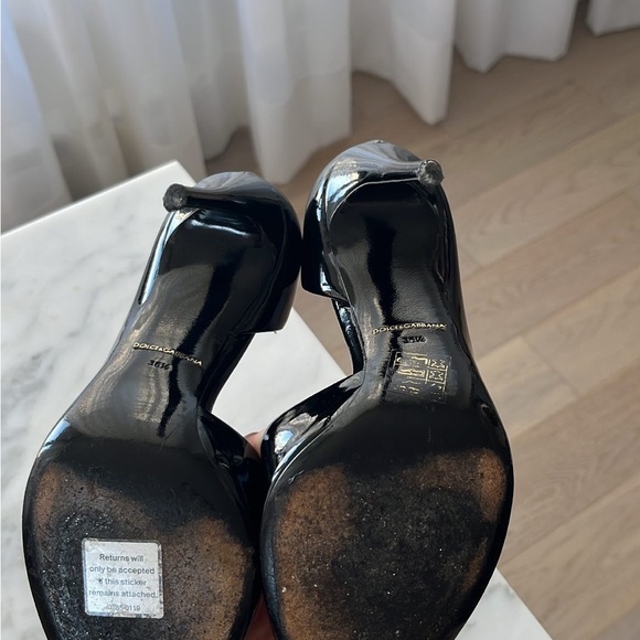 Dolce & Gabbana Patent Leather Pointy Heels - Picture 5 of 5